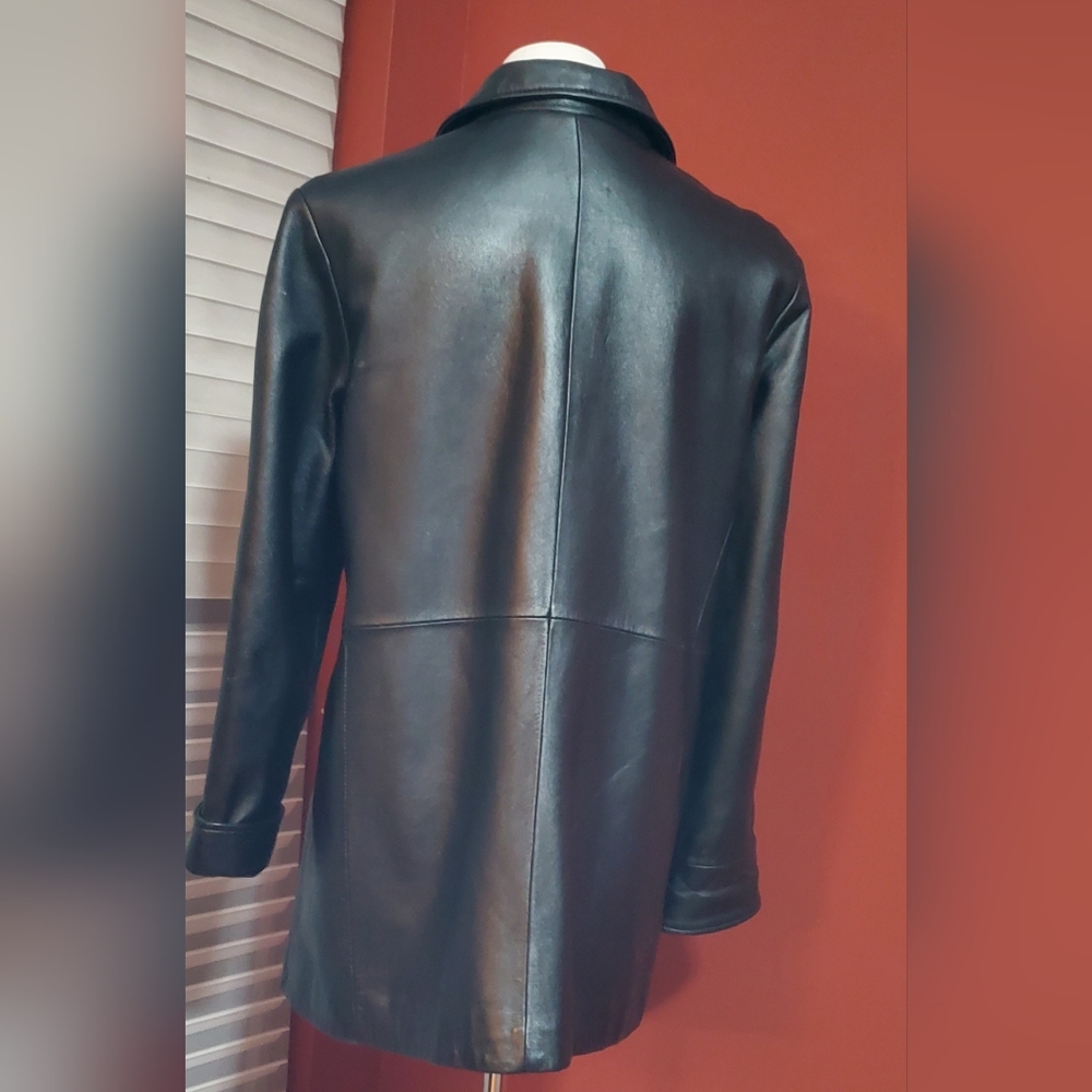 Leather jacket - Picture 3 of 8